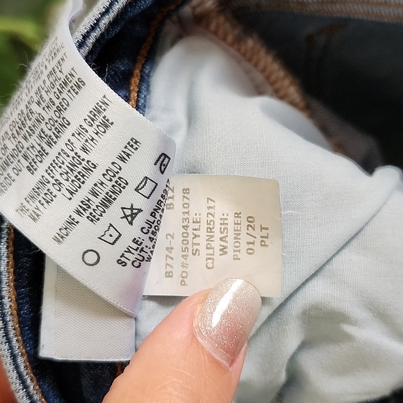 Joe's jeans Callie high rise cropped boot cut jeans frayed hem fades 2 light hem - Picture 9 of 10